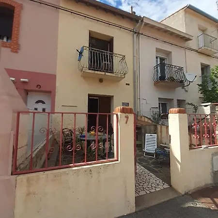 Semesterbostad En Casa De Mis Abuelos - Vue - Proche